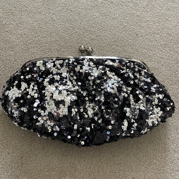 Silver Sequin Clutch - Picture 1 of 1